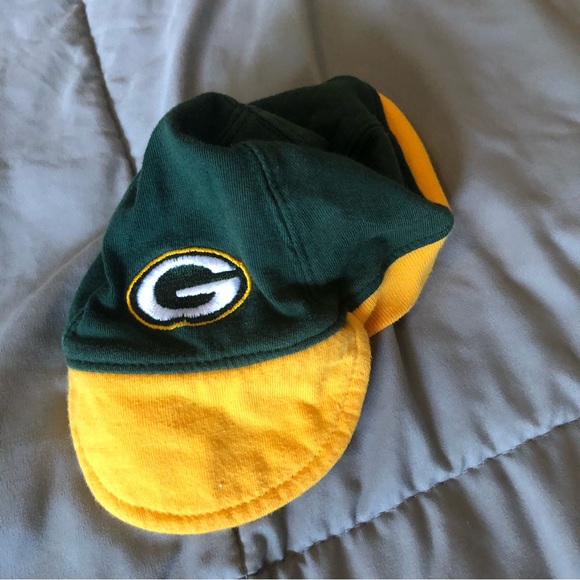 Sale!🏈Infant Packer clothes bundle. Items are 0-9 months. Like new or brand new. - Picture 4 of 10